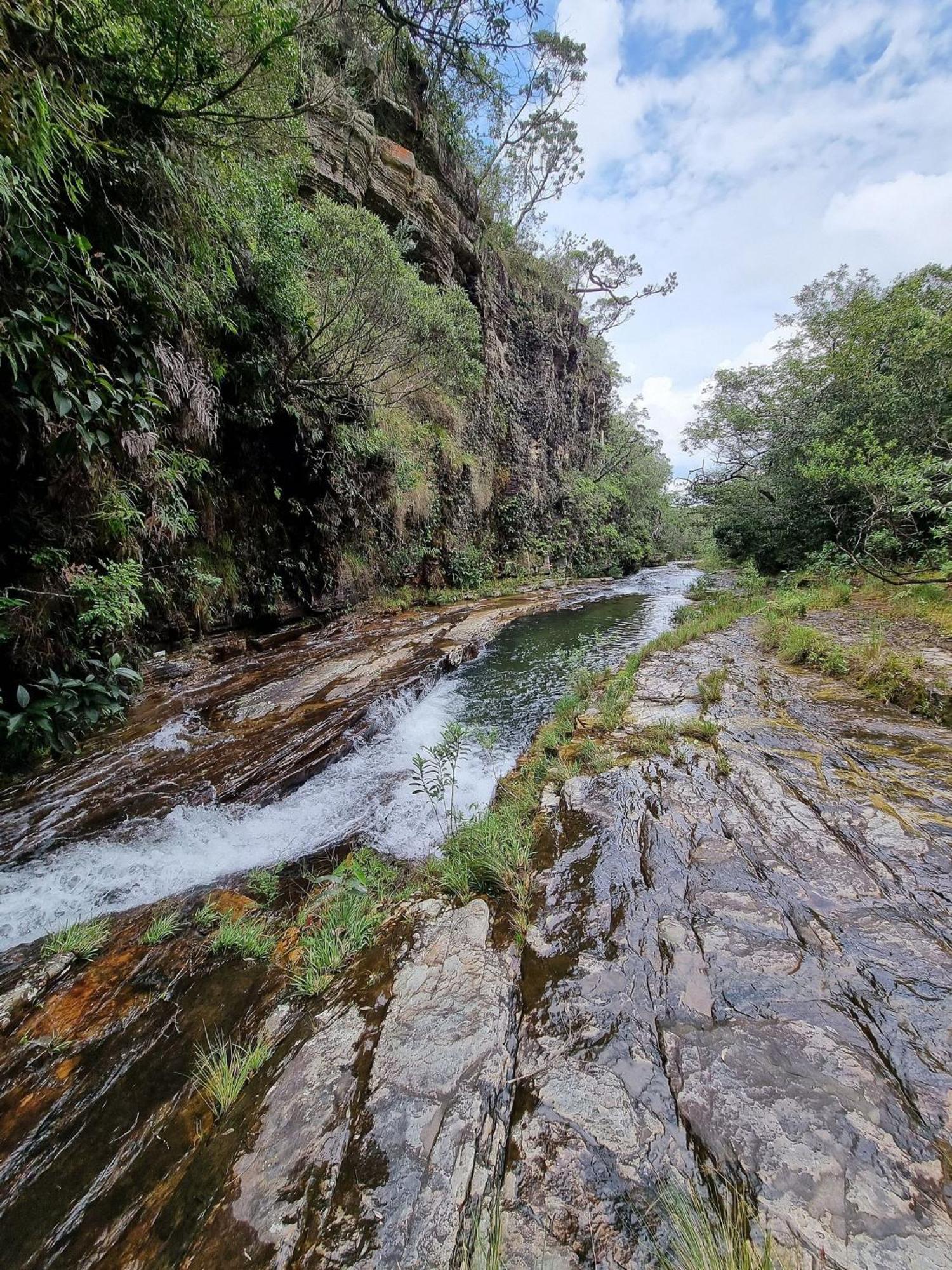 Chales Pao Sobre As Aguas Carrancas Exterior photo